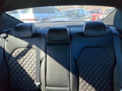 Used 2021 Genesis G70 3.3T image 19