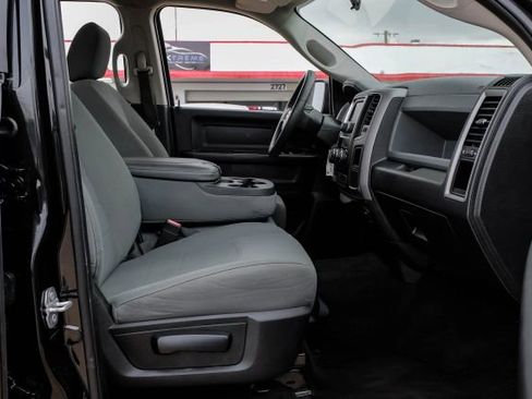 Used 2018 RAM 1500 Express w/ Black Ram 1500 Express Group image 39