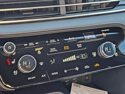 New 2026 INFINITI QX60 Sport image 24