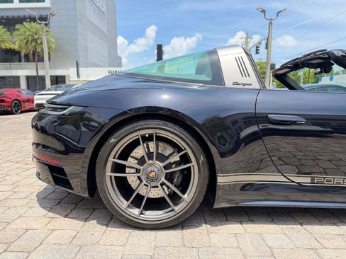 Used 2022 Porsche 911 50th Anniversary Edition AWD/4WD image 29