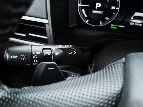 Used 2023 Mitsubishi Outlander SEL AWD/4WD image 22