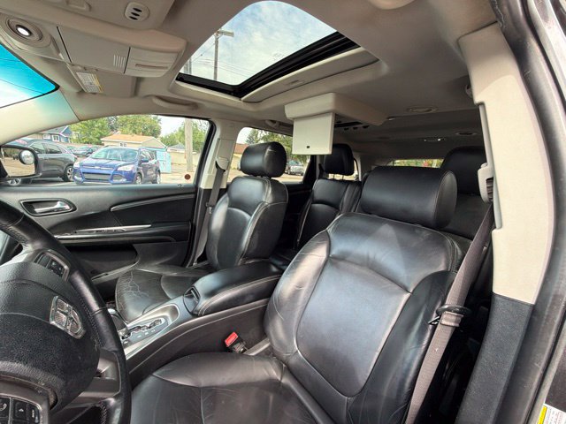 Used 2016 Dodge Journey Crossroad w/ Rear Seat Video Group AWD/4WD image 29
