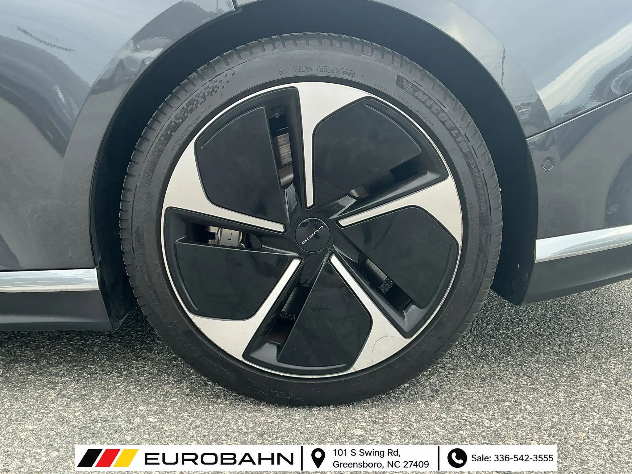 Used 2024 Lucid Air Touring AWD/4WD image 26