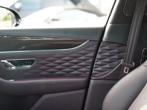 Used 2023 Bentley Flying Spur S V8 AWD/4WD image 25