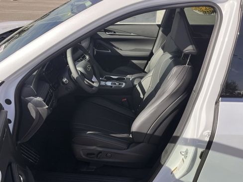New 2026 INFINITI QX60 Luxe w/ Cargo Package image 7