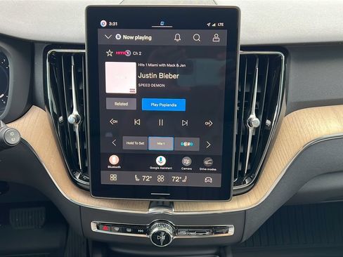 New 2026 Volvo XC60 B5 Core AWD/4WD image 13