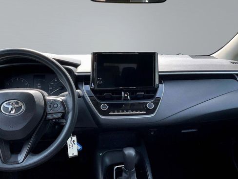 Used 2024 Toyota Corolla LE image 7