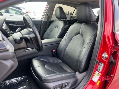 Used 2019 Toyota Camry XSE w/ Driver Assist Package FWD image 15
