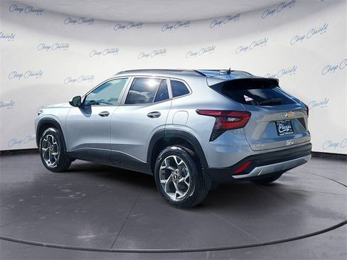 New 2026 Chevrolet Trax LT w/ Driver Confidence Package image 3