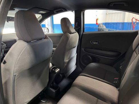 Used 2021 Honda HR-V Sport image 17