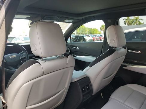 Used 2024 Cadillac XT4 Sport FWD image 25