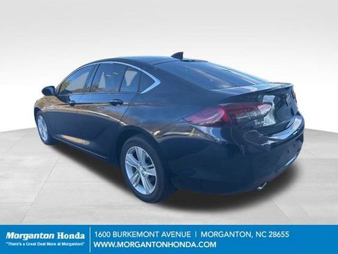 Used 2018 Buick Regal Preferred image 6