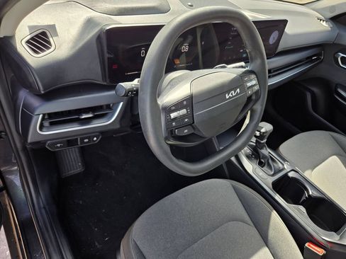 Used 2025 Kia K4 FWD image 11