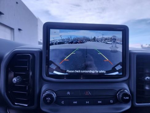 Used 2022 Ford Bronco Sport Outer Banks w/ Tech Package AWD/4WD image 17