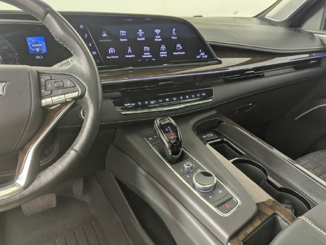 Used 2023 Cadillac Escalade Sport Platinum w/ Heavy-Duty Trailer Package AWD/4WD image 15