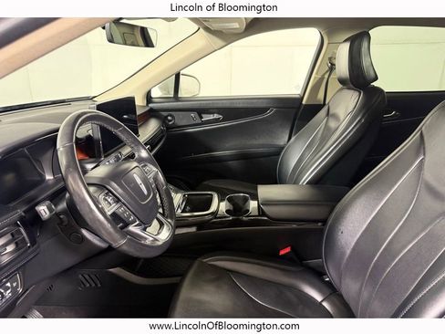 Certified 2022 Lincoln Nautilus Reserve w/ Equipment Group 201A image 25