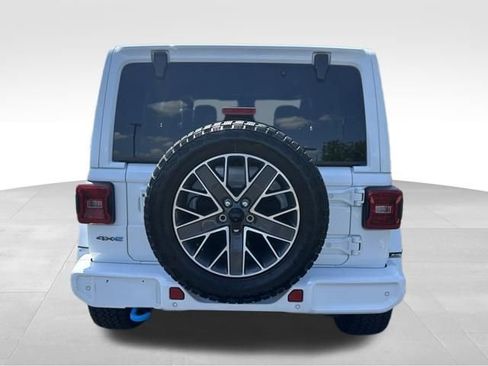 Used 2024 Jeep Wrangler High Altitude AWD/4WD image 6