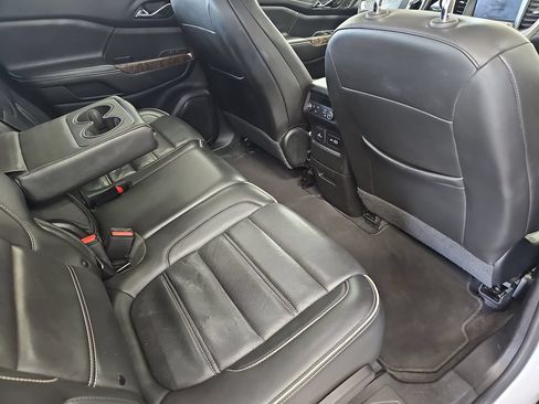 Used 2023 GMC Acadia Denali FWD image 11