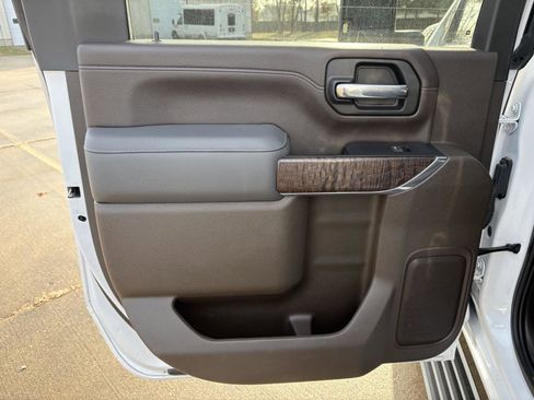 Used 2022 GMC Sierra 2500 Denali w/ Denali Ultimate Package image 15