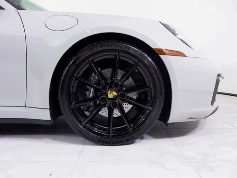 Certified 2024 Porsche 911 Carrera image 25