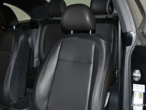 Used 2012 Volkswagen Beetle 2.5 FWD image 19