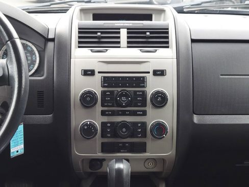 Used 2010 Ford Escape XLT image 13