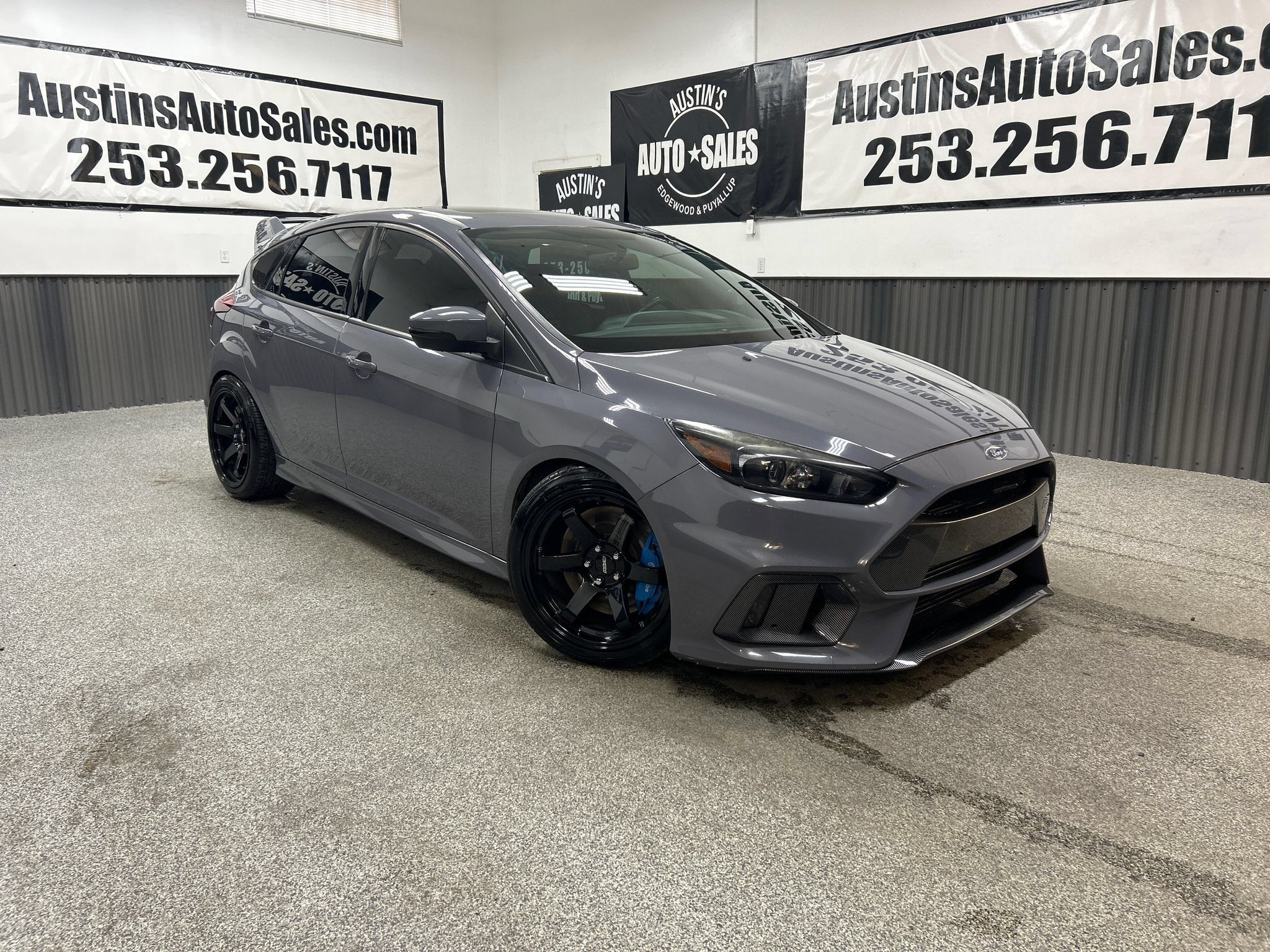 Used 2017 Ford Focus RS AWD/4WD image 1