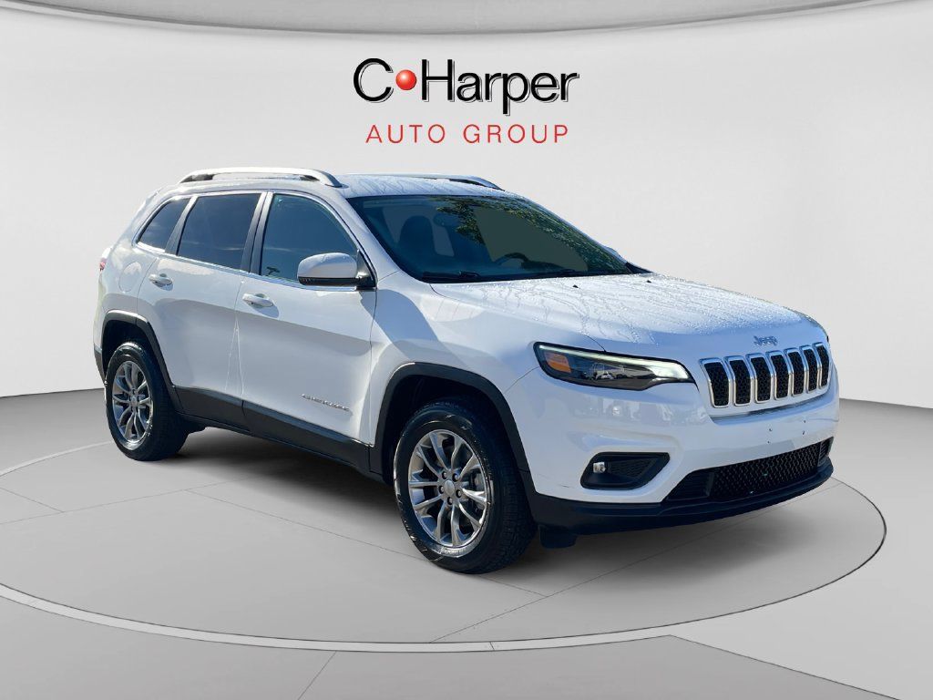 Certified 2020 Jeep Cherokee Latitude Plus w/ Comfort/Convenience Group AWD/4WD image 1