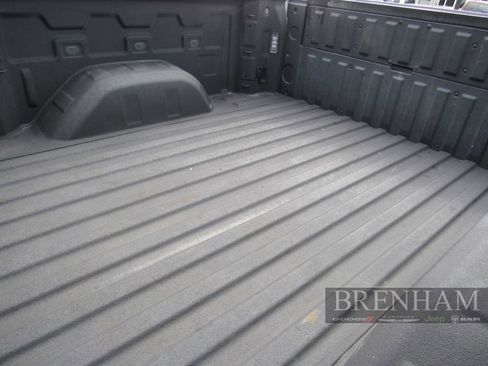 Used 2025 GMC Sierra 1500 AT4 AWD/4WD image 18