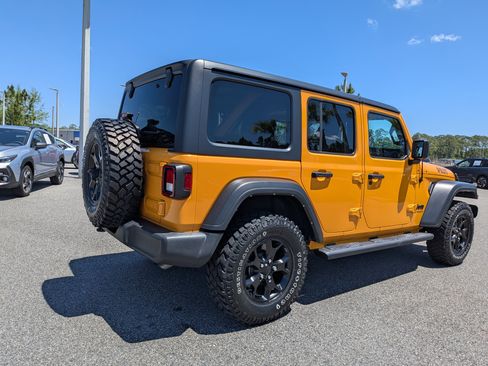 Used 2021 Jeep Wrangler Unlimited Sport image 4