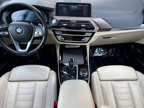 Used 2021 BMW X3 xDrive30e image 12