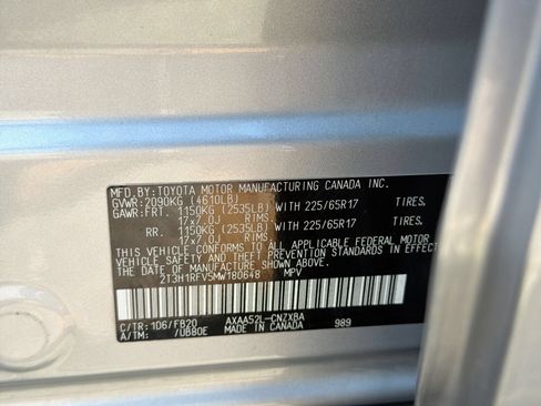 Used 2021 Toyota RAV4 LE FWD image 36
