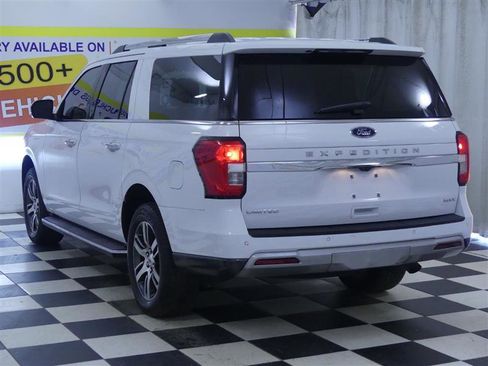Used 2022 Ford Expedition Max Limited image 5