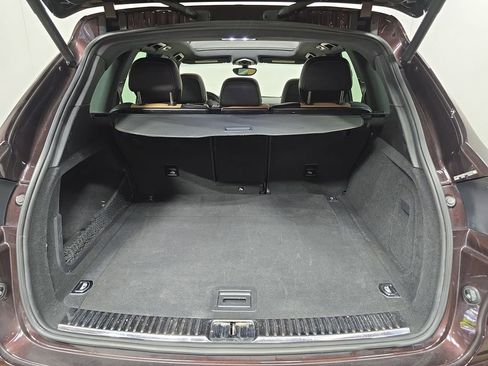 Used 2016 Porsche Cayenne AWD/4WD image 25
