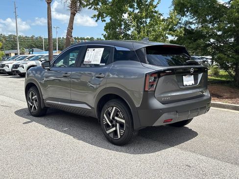 Used 2025 Nissan Kicks SV FWD image 22