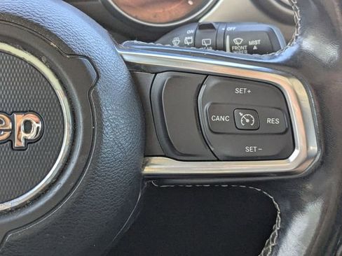 Used 2021 Jeep Wrangler Unlimited Sahara image 29