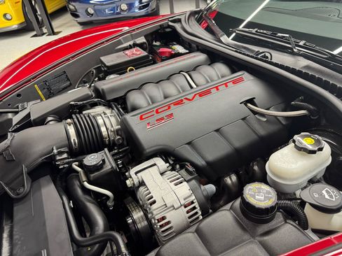 Used 2009 Chevrolet Corvette Coupe w/ Preferred Equipment Group RWD image 31