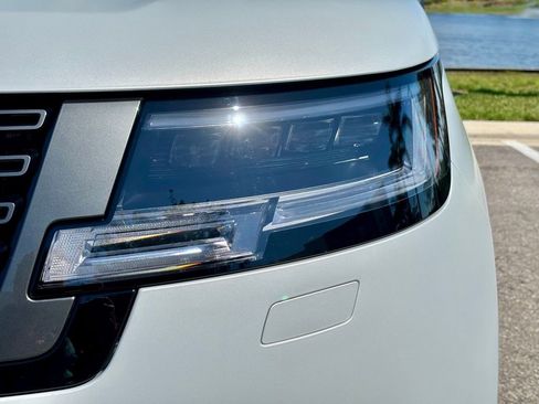 Used 2025 Land Rover Range Rover SE AWD/4WD image 30