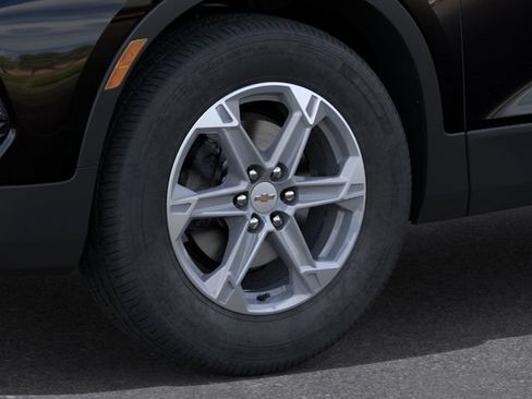 New 2026 Chevrolet Blazer LT FWD image 9