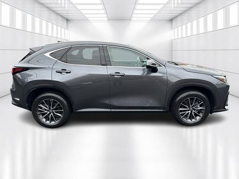 Certified 2023 Lexus NX 250 AWD image 4