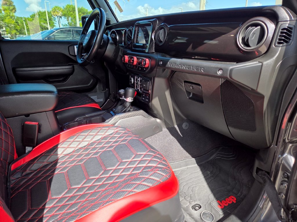Used 2021 Jeep Wrangler Unlimited Sport AWD/4WD image 14