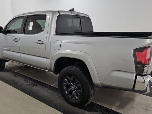 Used 2021 Toyota Tacoma SR5 RWD image 7