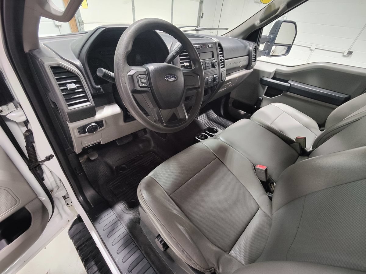 Used 2018 Ford F250 XL RWD image 30