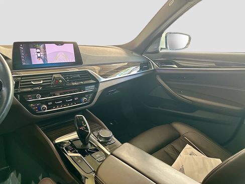 Used 2019 BMW 530i xDrive w/ Premium Package AWD/4WD image 25