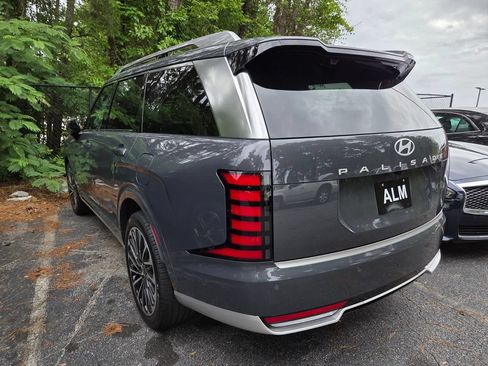 Used 2026 Hyundai Palisade Calligraphy FWD image 3