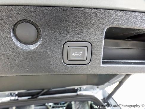 New 2026 Chevrolet Equinox RS w/ LPO, Floor Liner Package image 20