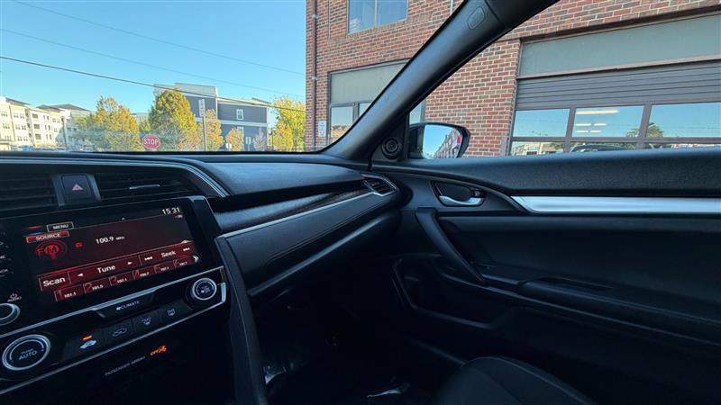 Used 2019 Honda Civic Sport image 27