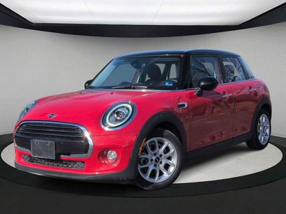 Used 2019 MINI Cooper 4-Door Hardtop w/ Signature Upholstery Package