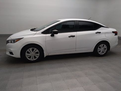 Used 2021 Nissan Versa S FWD image 2