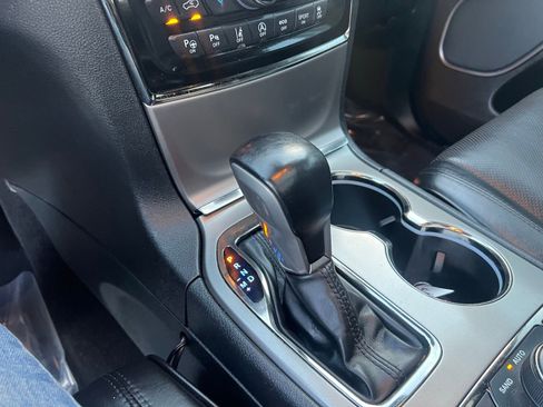 Used 2020 Jeep Grand Cherokee High Altitude image 34